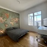 Comme A La Maison